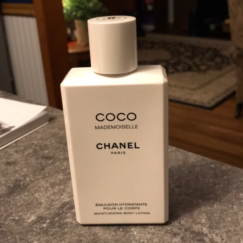 Chanel mademoiselle